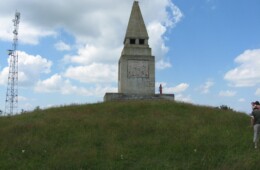 Monument comemorativ pe Dealul Bobâlna