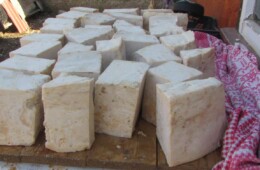 SĂPUN DE CASĂ – preparat la Stoiana
